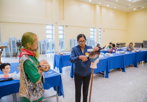 ภาพกิจกรรม  คณะวิทยาศาสตร์และเทคโนโลยี จัดกิจกรรมการอบรมเชิงปฏิบัติการ เรื่อง การเป็นช่างตัดผมอย่างมืออาชีพ ตามโครงการพัฒนาคุณภาพชีวิตและยกระดับเศรษฐกิจฐานราก