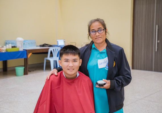 ภาพกิจกรรม  คณะวิทยาศาสตร์และเทคโนโลยี จัดกิจกรรมการอบรมเชิงปฏิบัติการ เรื่อง การเป็นช่างตัดผมอย่างมืออาชีพ ตามโครงการพัฒนาคุณภาพชีวิตและยกระดับเศรษฐกิจฐานราก