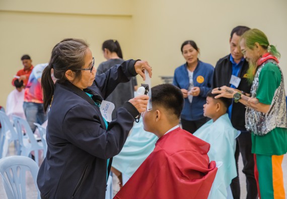 ภาพกิจกรรม  คณะวิทยาศาสตร์และเทคโนโลยี จัดกิจกรรมการอบรมเชิงปฏิบัติการ เรื่อง การเป็นช่างตัดผมอย่างมืออาชีพ ตามโครงการพัฒนาคุณภาพชีวิตและยกระดับเศรษฐกิจฐานราก