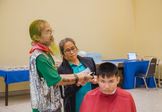 ภาพกิจกรรม  คณะวิทยาศาสตร์และเทคโนโลยี จัดกิจกรรมการอบรมเชิงปฏิบัติการ เรื่อง การเป็นช่างตัดผมอย่างมืออาชีพ ตามโครงการพัฒนาคุณภาพชีวิตและยกระดับเศรษฐกิจฐานราก