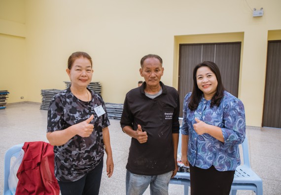 ภาพกิจกรรม  คณะวิทยาศาสตร์และเทคโนโลยี จัดกิจกรรมการอบรมเชิงปฏิบัติการ เรื่อง การเป็นช่างตัดผมอย่างมืออาชีพ ตามโครงการพัฒนาคุณภาพชีวิตและยกระดับเศรษฐกิจฐานราก