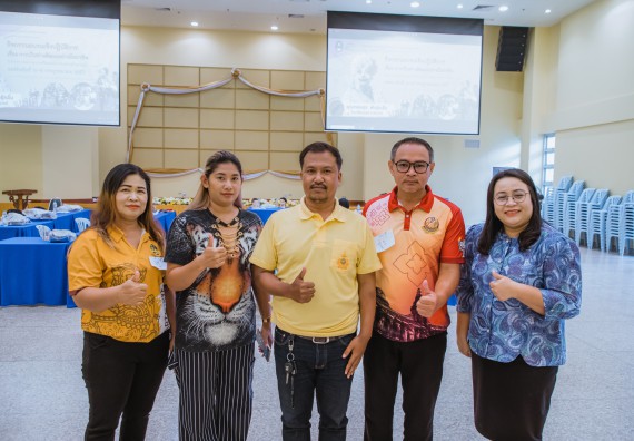 ภาพกิจกรรม  คณะวิทยาศาสตร์และเทคโนโลยี จัดกิจกรรมการอบรมเชิงปฏิบัติการ เรื่อง การเป็นช่างตัดผมอย่างมืออาชีพ ตามโครงการพัฒนาคุณภาพชีวิตและยกระดับเศรษฐกิจฐานราก