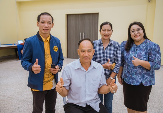 ภาพกิจกรรม  คณะวิทยาศาสตร์และเทคโนโลยี จัดกิจกรรมการอบรมเชิงปฏิบัติการ เรื่อง การเป็นช่างตัดผมอย่างมืออาชีพ ตามโครงการพัฒนาคุณภาพชีวิตและยกระดับเศรษฐกิจฐานราก