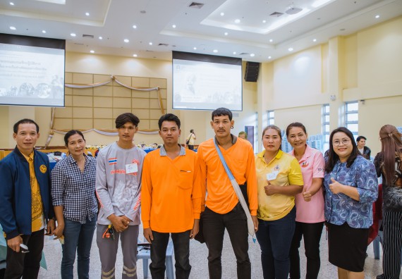 ภาพกิจกรรม  คณะวิทยาศาสตร์และเทคโนโลยี จัดกิจกรรมการอบรมเชิงปฏิบัติการ เรื่อง การเป็นช่างตัดผมอย่างมืออาชีพ ตามโครงการพัฒนาคุณภาพชีวิตและยกระดับเศรษฐกิจฐานราก