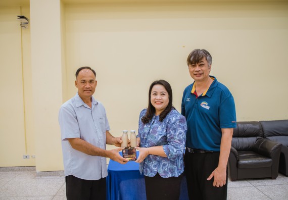 ภาพกิจกรรม  คณะวิทยาศาสตร์และเทคโนโลยี จัดกิจกรรมการอบรมเชิงปฏิบัติการ เรื่อง การเป็นช่างตัดผมอย่างมืออาชีพ ตามโครงการพัฒนาคุณภาพชีวิตและยกระดับเศรษฐกิจฐานราก