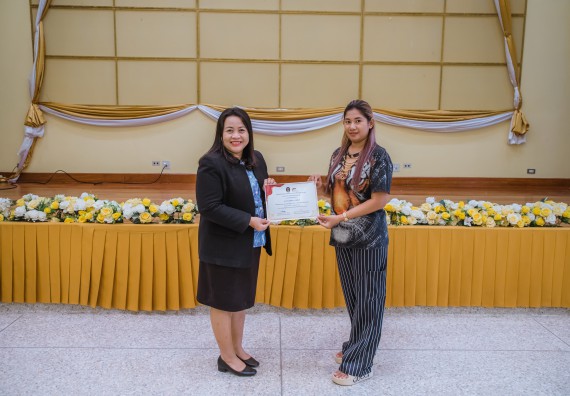 ภาพกิจกรรม  คณะวิทยาศาสตร์และเทคโนโลยี จัดกิจกรรมการอบรมเชิงปฏิบัติการ เรื่อง การเป็นช่างตัดผมอย่างมืออาชีพ ตามโครงการพัฒนาคุณภาพชีวิตและยกระดับเศรษฐกิจฐานราก