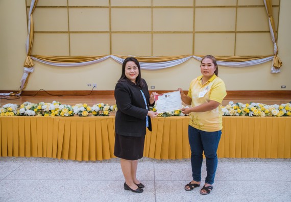 ภาพกิจกรรม  คณะวิทยาศาสตร์และเทคโนโลยี จัดกิจกรรมการอบรมเชิงปฏิบัติการ เรื่อง การเป็นช่างตัดผมอย่างมืออาชีพ ตามโครงการพัฒนาคุณภาพชีวิตและยกระดับเศรษฐกิจฐานราก