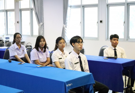 ภาพกิจกรรม  หลักสูตรวิทยาศาสตรบัณฑิต สาขาวิชาคณิตศาสตร์ คณะวิทยาศาสตร์และเทคโนโลยี จัดกิจกรรมตรวจประเมินคุณภาพภายในตามเกณฑ์ AUN-QA หลักสูตรสาขาวิชาคณิตศาสตร์