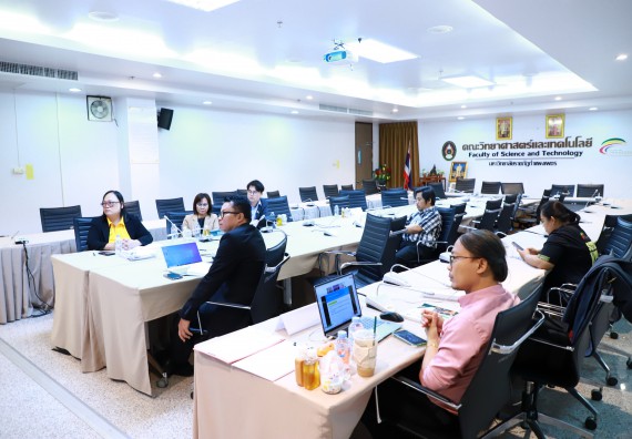 ภาพกิจกรรม  หลักสูตรวิทยาศาสตรบัณฑิต สาขาวิชาวิทยาการคอมพิวเตอร์ คณะวิทยาศาสตร์และเทคโนโลยี จัดกิจกรรมตรวจประเมินคุณภาพภายในตามเกณฑ์ AUN-QA หลักสูตรสาขาวิชาวิทยาการคอมพิวเตอร์