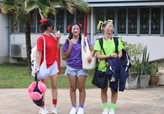 ภาพกิจกรรม  โปรแกรมวิชาฟิสิกส์ คณะวิทยาศาสตร์และเทคโนโลยี จัดกิจกรรมถ่ายทอดผลลัพธ์การเรียนรู้ของหลักสูตรในระดับวิชาเอกและกิจกรรมสานสัมพันธ์นักศึกษาในวิชาเอก