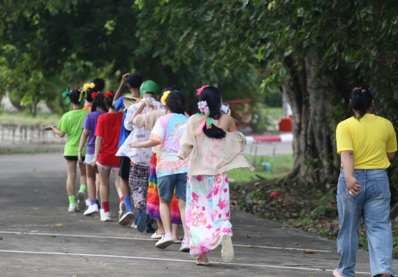 ภาพกิจกรรม  โปรแกรมวิชาฟิสิกส์ คณะวิทยาศาสตร์และเทคโนโลยี จัดกิจกรรมถ่ายทอดผลลัพธ์การเรียนรู้ของหลักสูตรในระดับวิชาเอกและกิจกรรมสานสัมพันธ์นักศึกษาในวิชาเอก