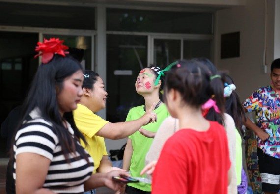 ภาพกิจกรรม  โปรแกรมวิชาฟิสิกส์ คณะวิทยาศาสตร์และเทคโนโลยี จัดกิจกรรมถ่ายทอดผลลัพธ์การเรียนรู้ของหลักสูตรในระดับวิชาเอกและกิจกรรมสานสัมพันธ์นักศึกษาในวิชาเอก