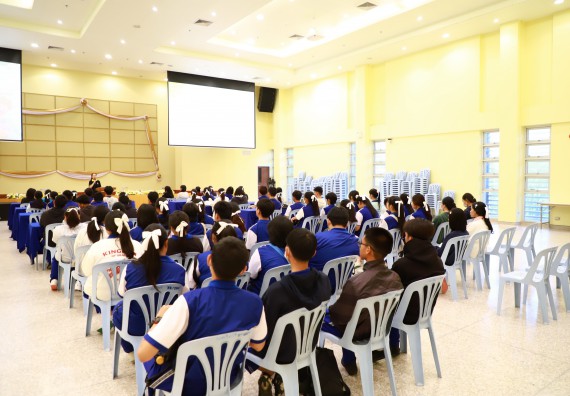 ภาพกิจกรรม  โปรแกรมวิชาเคมี คณะวิทยาศาสตร์และเทคโนโลยี จัดกิจกรรมการอบรมค่ายเทคนิค ปฏิบัติการเคมี