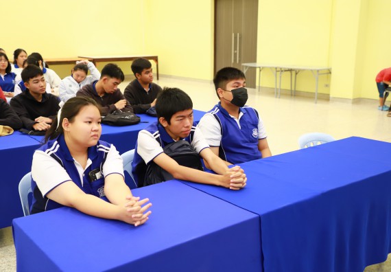 ภาพกิจกรรม  โปรแกรมวิชาเคมี คณะวิทยาศาสตร์และเทคโนโลยี จัดกิจกรรมการอบรมค่ายเทคนิค ปฏิบัติการเคมี