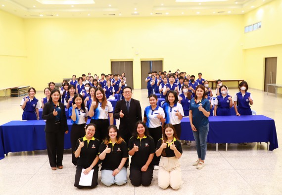 ภาพกิจกรรม  โปรแกรมวิชาเคมี คณะวิทยาศาสตร์และเทคโนโลยี จัดกิจกรรมการอบรมค่ายเทคนิค ปฏิบัติการเคมี