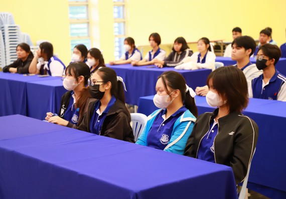 ภาพกิจกรรม  โปรแกรมวิชาเคมี คณะวิทยาศาสตร์และเทคโนโลยี จัดกิจกรรมการอบรมค่ายเทคนิค ปฏิบัติการเคมี