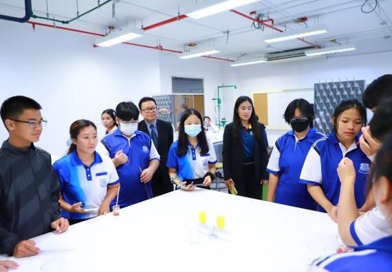 ภาพกิจกรรม  โปรแกรมวิชาเคมี คณะวิทยาศาสตร์และเทคโนโลยี จัดกิจกรรมการอบรมค่ายเทคนิค ปฏิบัติการเคมี