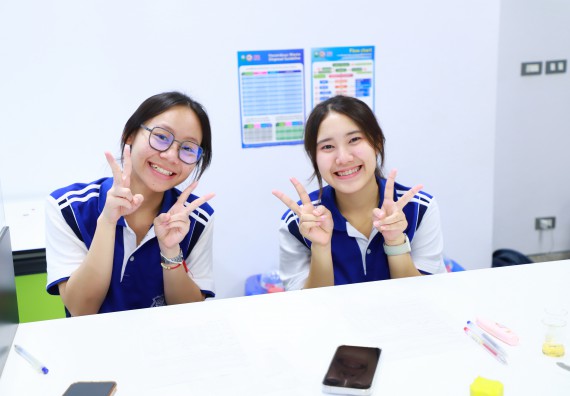 ภาพกิจกรรม  โปรแกรมวิชาเคมี คณะวิทยาศาสตร์และเทคโนโลยี จัดกิจกรรมการอบรมค่ายเทคนิค ปฏิบัติการเคมี