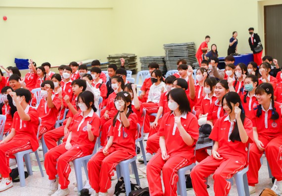 คณะวิทยาศาสตร์และเทคโนโลยี มหาวิทยาลัยราชภัฏกำแพงเพชร ร่วมกับกลุ่มสาระการเรียนรู้วิทยาศาสตร์และเทคโนโลยี โรงเรียนกำแพงเพชรพิทยาคม จัดกิจกรรมค่ายวิทยาศาสตร์นักเรียนห้องเรียนพิเศษวิทยาศาสตร์ ระดับชั้นมัธยมศึกษาปีที่ 2