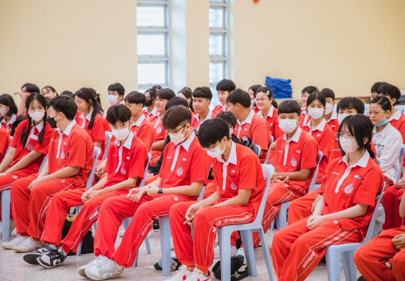 คณะวิทยาศาสตร์และเทคโนโลยี มหาวิทยาลัยราชภัฏกำแพงเพชร ร่วมกับกลุ่มสาระการเรียนรู้วิทยาศาสตร์และเทคโนโลยี โรงเรียนกำแพงเพชรพิทยาคม จัดกิจกรรมค่ายวิทยาศาสตร์นักเรียนห้องเรียนพิเศษวิทยาศาสตร์ ระดับชั้นมัธยมศึกษาปีที่ 2