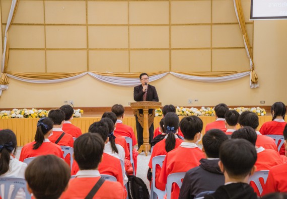 คณะวิทยาศาสตร์และเทคโนโลยี มหาวิทยาลัยราชภัฏกำแพงเพชร ร่วมกับกลุ่มสาระการเรียนรู้วิทยาศาสตร์และเทคโนโลยี โรงเรียนกำแพงเพชรพิทยาคม จัดกิจกรรมค่ายวิทยาศาสตร์นักเรียนห้องเรียนพิเศษวิทยาศาสตร์ ระดับชั้นมัธยมศึกษาปีที่ 2