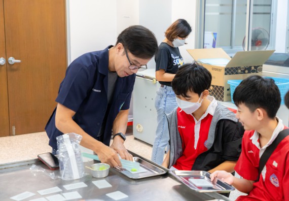 คณะวิทยาศาสตร์และเทคโนโลยี มหาวิทยาลัยราชภัฏกำแพงเพชร ร่วมกับกลุ่มสาระการเรียนรู้วิทยาศาสตร์และเทคโนโลยี โรงเรียนกำแพงเพชรพิทยาคม จัดกิจกรรมค่ายวิทยาศาสตร์นักเรียนห้องเรียนพิเศษวิทยาศาสตร์ ระดับชั้นมัธยมศึกษาปีที่ 2