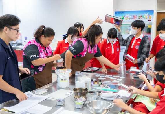 คณะวิทยาศาสตร์และเทคโนโลยี มหาวิทยาลัยราชภัฏกำแพงเพชร ร่วมกับกลุ่มสาระการเรียนรู้วิทยาศาสตร์และเทคโนโลยี โรงเรียนกำแพงเพชรพิทยาคม จัดกิจกรรมค่ายวิทยาศาสตร์นักเรียนห้องเรียนพิเศษวิทยาศาสตร์ ระดับชั้นมัธยมศึกษาปีที่ 2