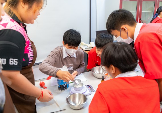 คณะวิทยาศาสตร์และเทคโนโลยี มหาวิทยาลัยราชภัฏกำแพงเพชร ร่วมกับกลุ่มสาระการเรียนรู้วิทยาศาสตร์และเทคโนโลยี โรงเรียนกำแพงเพชรพิทยาคม จัดกิจกรรมค่ายวิทยาศาสตร์นักเรียนห้องเรียนพิเศษวิทยาศาสตร์ ระดับชั้นมัธยมศึกษาปีที่ 2