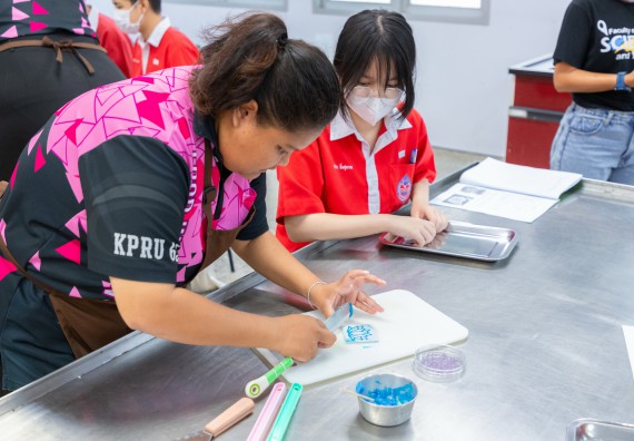 คณะวิทยาศาสตร์และเทคโนโลยี มหาวิทยาลัยราชภัฏกำแพงเพชร ร่วมกับกลุ่มสาระการเรียนรู้วิทยาศาสตร์และเทคโนโลยี โรงเรียนกำแพงเพชรพิทยาคม จัดกิจกรรมค่ายวิทยาศาสตร์นักเรียนห้องเรียนพิเศษวิทยาศาสตร์ ระดับชั้นมัธยมศึกษาปีที่ 2