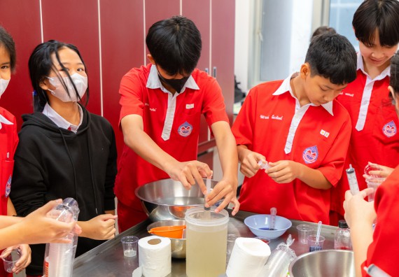 คณะวิทยาศาสตร์และเทคโนโลยี มหาวิทยาลัยราชภัฏกำแพงเพชร ร่วมกับกลุ่มสาระการเรียนรู้วิทยาศาสตร์และเทคโนโลยี โรงเรียนกำแพงเพชรพิทยาคม จัดกิจกรรมค่ายวิทยาศาสตร์นักเรียนห้องเรียนพิเศษวิทยาศาสตร์ ระดับชั้นมัธยมศึกษาปีที่ 2