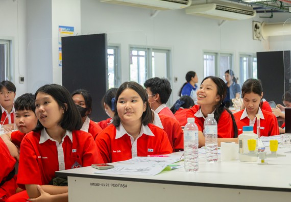 คณะวิทยาศาสตร์และเทคโนโลยี มหาวิทยาลัยราชภัฏกำแพงเพชร ร่วมกับกลุ่มสาระการเรียนรู้วิทยาศาสตร์และเทคโนโลยี โรงเรียนกำแพงเพชรพิทยาคม จัดกิจกรรมค่ายวิทยาศาสตร์นักเรียนห้องเรียนพิเศษวิทยาศาสตร์ ระดับชั้นมัธยมศึกษาปีที่ 2