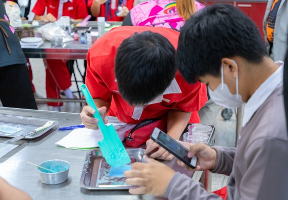 คณะวิทยาศาสตร์และเทคโนโลยี มหาวิทยาลัยราชภัฏกำแพงเพชร ร่วมกับกลุ่มสาระการเรียนรู้วิทยาศาสตร์และเทคโนโลยี โรงเรียนกำแพงเพชรพิทยาคม จัดกิจกรรมค่ายวิทยาศาสตร์นักเรียนห้องเรียนพิเศษวิทยาศาสตร์ ระดับชั้นมัธยมศึกษาปีที่ 2