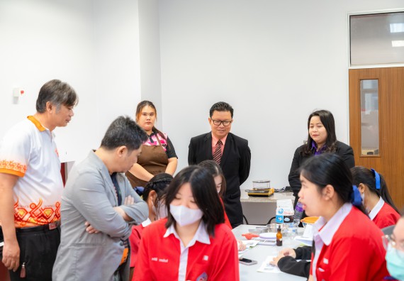 คณะวิทยาศาสตร์และเทคโนโลยี มหาวิทยาลัยราชภัฏกำแพงเพชร ร่วมกับกลุ่มสาระการเรียนรู้วิทยาศาสตร์และเทคโนโลยี โรงเรียนกำแพงเพชรพิทยาคม จัดกิจกรรมค่ายวิทยาศาสตร์นักเรียนห้องเรียนพิเศษวิทยาศาสตร์ ระดับชั้นมัธยมศึกษาปีที่ 2