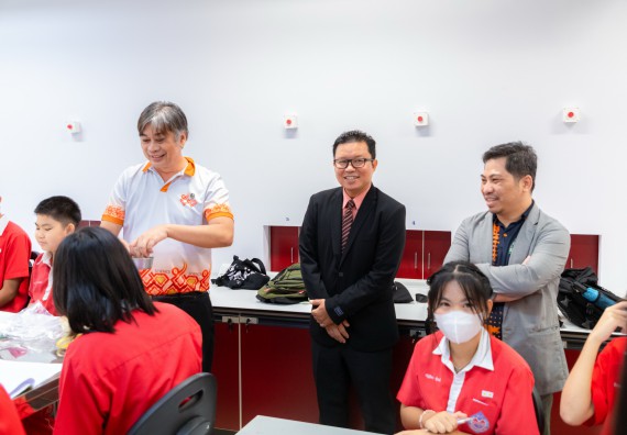 คณะวิทยาศาสตร์และเทคโนโลยี มหาวิทยาลัยราชภัฏกำแพงเพชร ร่วมกับกลุ่มสาระการเรียนรู้วิทยาศาสตร์และเทคโนโลยี โรงเรียนกำแพงเพชรพิทยาคม จัดกิจกรรมค่ายวิทยาศาสตร์นักเรียนห้องเรียนพิเศษวิทยาศาสตร์ ระดับชั้นมัธยมศึกษาปีที่ 2