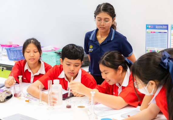 คณะวิทยาศาสตร์และเทคโนโลยี มหาวิทยาลัยราชภัฏกำแพงเพชร ร่วมกับกลุ่มสาระการเรียนรู้วิทยาศาสตร์และเทคโนโลยี โรงเรียนกำแพงเพชรพิทยาคม จัดกิจกรรมค่ายวิทยาศาสตร์นักเรียนห้องเรียนพิเศษวิทยาศาสตร์ ระดับชั้นมัธยมศึกษาปีที่ 2