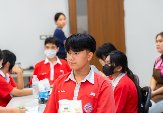 คณะวิทยาศาสตร์และเทคโนโลยี มหาวิทยาลัยราชภัฏกำแพงเพชร ร่วมกับกลุ่มสาระการเรียนรู้วิทยาศาสตร์และเทคโนโลยี โรงเรียนกำแพงเพชรพิทยาคม จัดกิจกรรมค่ายวิทยาศาสตร์นักเรียนห้องเรียนพิเศษวิทยาศาสตร์ ระดับชั้นมัธยมศึกษาปีที่ 2