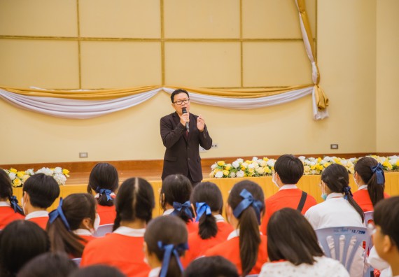 คณะวิทยาศาสตร์และเทคโนโลยี มหาวิทยาลัยราชภัฏกำแพงเพชร ร่วมกับกลุ่มสาระการเรียนรู้วิทยาศาสตร์และเทคโนโลยี โรงเรียนกำแพงเพชรพิทยาคม จัดกิจกรรมค่ายวิทยาศาสตร์นักเรียนห้องเรียนพิเศษวิทยาศาสตร์ ระดับชั้นมัธยมศึกษาปีที่ 2