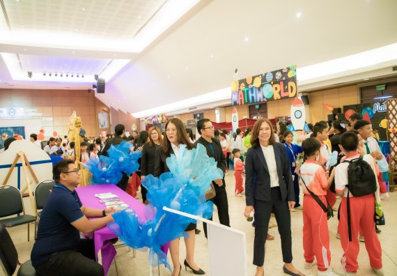 ภาพกิจกรรม  คณะวิทยาศาสตร์และเทคโนโลยี พิธีเปิดงานสัปดาห์วิทยาศาสตร์แห่งชาติ ส่วนภูมิภาค ประจำปี 2567