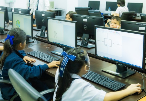 ภาพกิจกรรม  คณะวิทยาศาสตร์และเทคโนโลยี การแข่งขันวาดภาพด้วยโปรแกรม Paint งานสัปดาห์วิทยาศาสตร์แห่งชาติ ส่วนภูมิภาค ประจำปี 2567