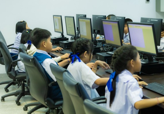 ภาพกิจกรรม  คณะวิทยาศาสตร์และเทคโนโลยี การแข่งขันวาดภาพด้วยโปรแกรม Paint งานสัปดาห์วิทยาศาสตร์แห่งชาติ ส่วนภูมิภาค ประจำปี 2567