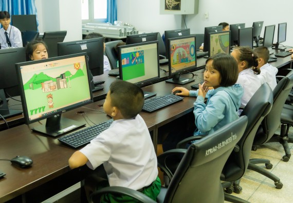 ภาพกิจกรรม  คณะวิทยาศาสตร์และเทคโนโลยี การแข่งขันวาดภาพด้วยโปรแกรม Paint งานสัปดาห์วิทยาศาสตร์แห่งชาติ ส่วนภูมิภาค ประจำปี 2567