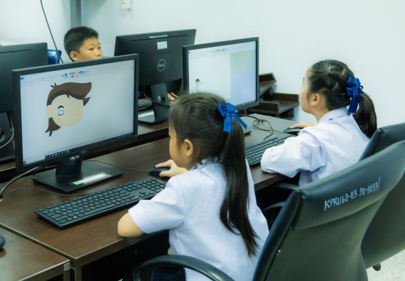 ภาพกิจกรรม  คณะวิทยาศาสตร์และเทคโนโลยี การแข่งขันวาดภาพด้วยโปรแกรม Paint งานสัปดาห์วิทยาศาสตร์แห่งชาติ ส่วนภูมิภาค ประจำปี 2567