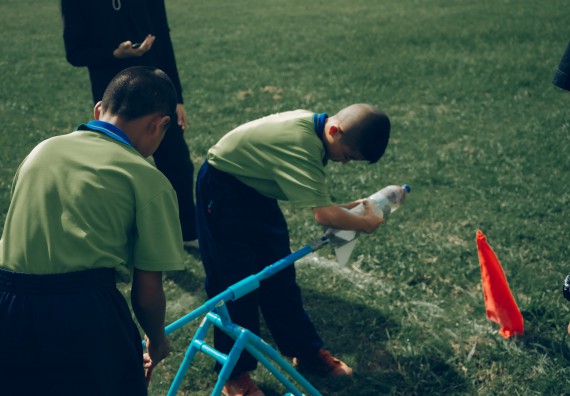ภาพกิจกรรม  คณะวิทยาศาสตร์และเทคโนโลยี การแข่งขันจรวดขวดน้ำ งานสัปดาห์วิทยาศาสตร์แห่งชาติ ส่วนภูมิภาค ประจำปี 2567