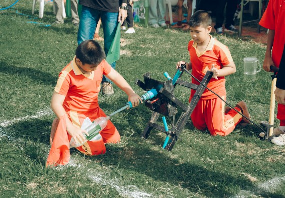 ภาพกิจกรรม  คณะวิทยาศาสตร์และเทคโนโลยี การแข่งขันจรวดขวดน้ำ งานสัปดาห์วิทยาศาสตร์แห่งชาติ ส่วนภูมิภาค ประจำปี 2567