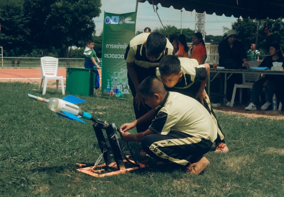 ภาพกิจกรรม  คณะวิทยาศาสตร์และเทคโนโลยี การแข่งขันจรวดขวดน้ำ งานสัปดาห์วิทยาศาสตร์แห่งชาติ ส่วนภูมิภาค ประจำปี 2567