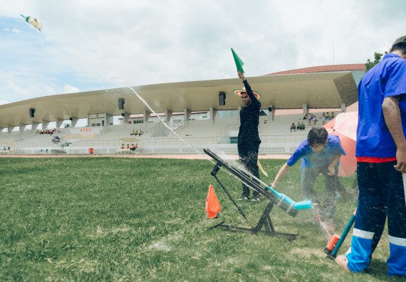 ภาพกิจกรรม  คณะวิทยาศาสตร์และเทคโนโลยี การแข่งขันจรวดขวดน้ำ งานสัปดาห์วิทยาศาสตร์แห่งชาติ ส่วนภูมิภาค ประจำปี 2567