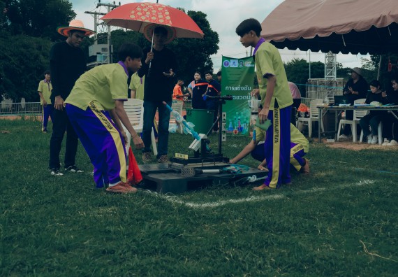 ภาพกิจกรรม  คณะวิทยาศาสตร์และเทคโนโลยี การแข่งขันจรวดขวดน้ำ งานสัปดาห์วิทยาศาสตร์แห่งชาติ ส่วนภูมิภาค ประจำปี 2567