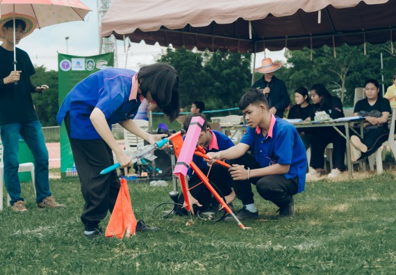 ภาพกิจกรรม  คณะวิทยาศาสตร์และเทคโนโลยี การแข่งขันจรวดขวดน้ำ งานสัปดาห์วิทยาศาสตร์แห่งชาติ ส่วนภูมิภาค ประจำปี 2567