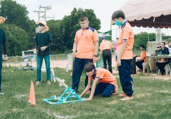 ภาพกิจกรรม  คณะวิทยาศาสตร์และเทคโนโลยี การแข่งขันจรวดขวดน้ำ งานสัปดาห์วิทยาศาสตร์แห่งชาติ ส่วนภูมิภาค ประจำปี 2567