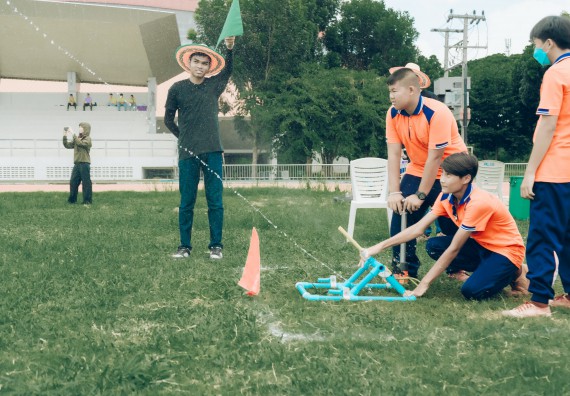 ภาพกิจกรรม  คณะวิทยาศาสตร์และเทคโนโลยี การแข่งขันจรวดขวดน้ำ งานสัปดาห์วิทยาศาสตร์แห่งชาติ ส่วนภูมิภาค ประจำปี 2567